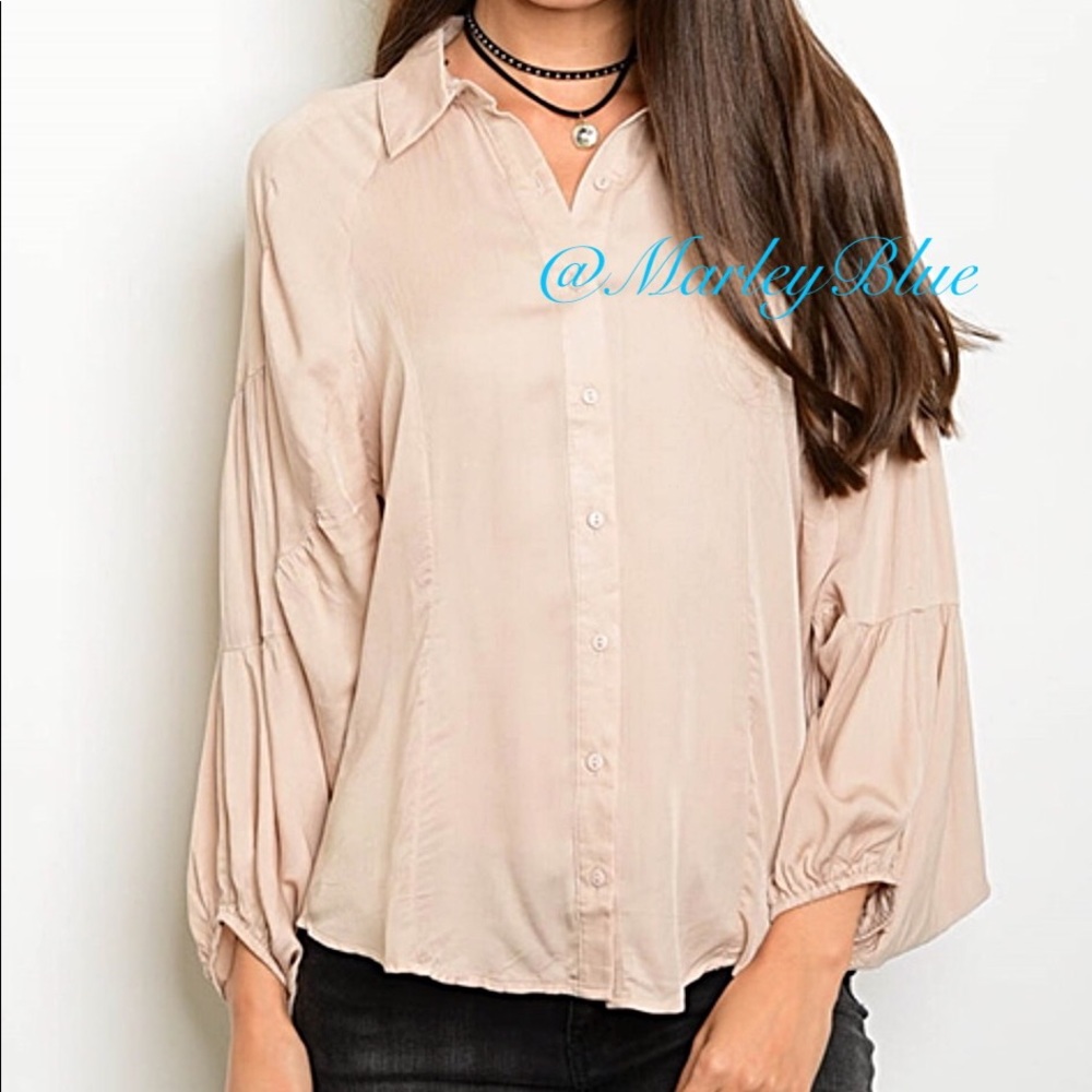 Buy2 Get 1 FREE!!⭐️ Poet Puff Sleeve Beige Blouse